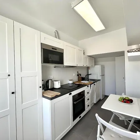 Ocean Breeze 1 By Homing *