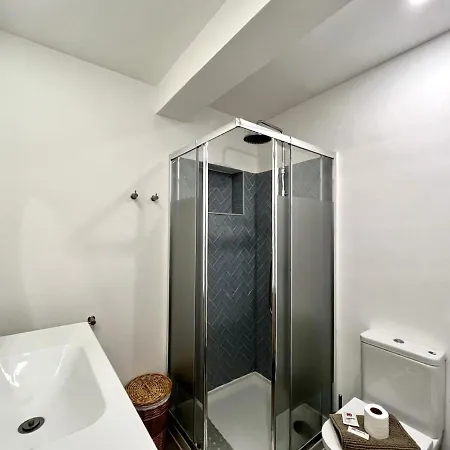 Ocean Breeze 1 By Homing * Lagos